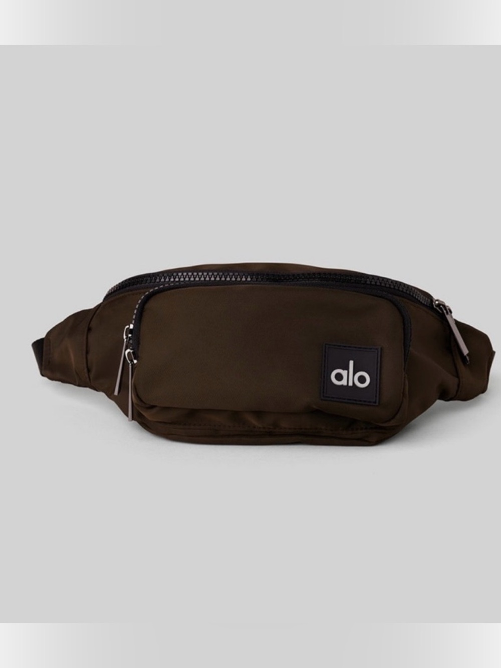 NWT ALO Yoga Explorer Belt Bag, espresso. - Picture 2 of 4